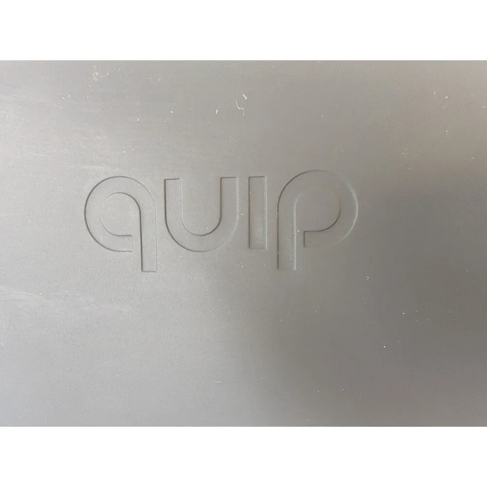 Quip Refresh Bag Toiletry Case Black Silicone Travel Dopp Kit Makeup Storage